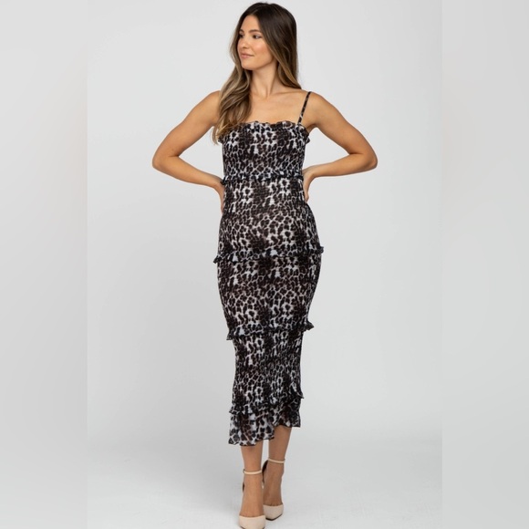 Pinkblush Dresses & Skirts - Pinkblush leopard animal print smocked bodycon midi dress nwot